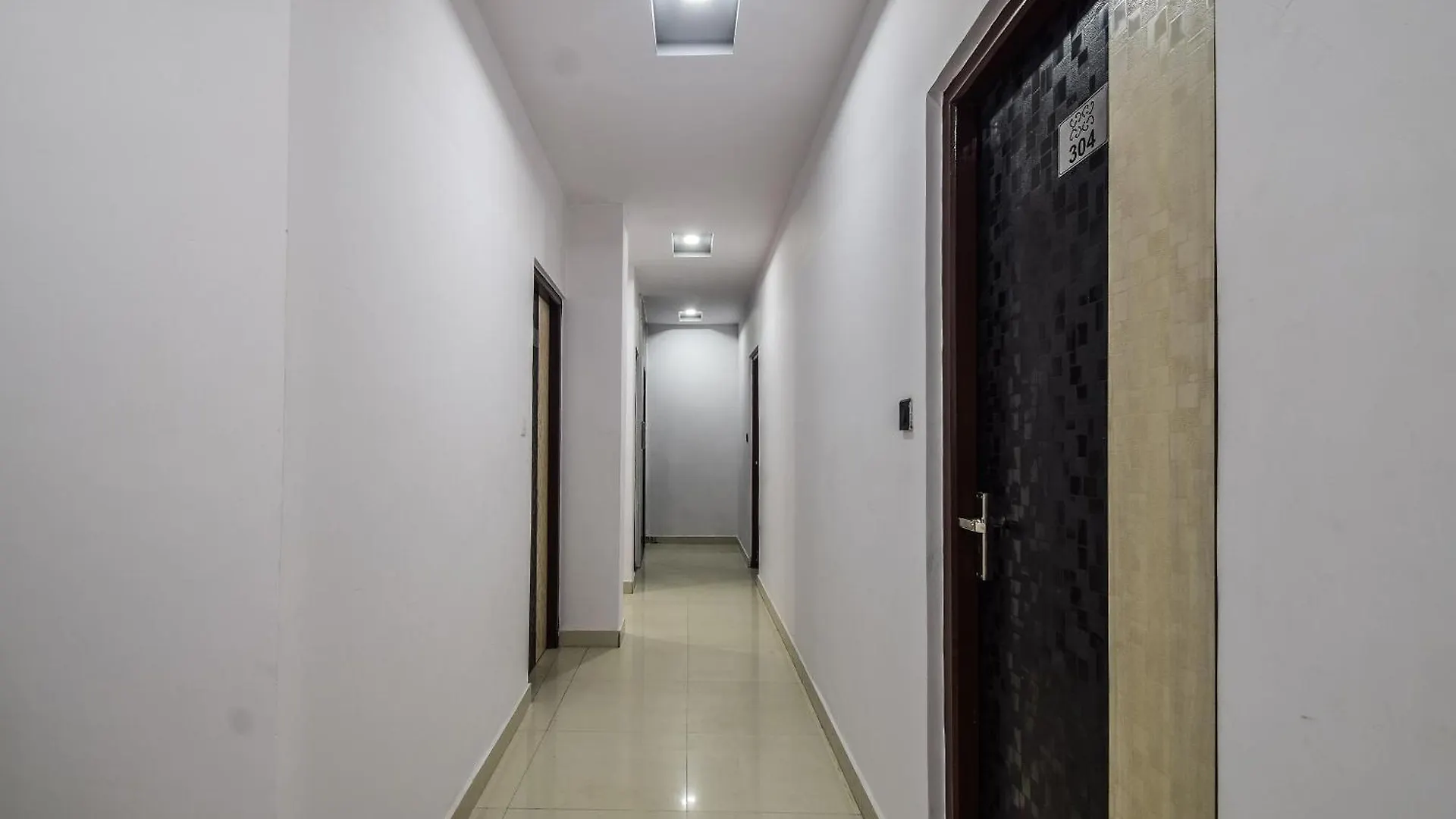 ***  Hotel O West Wood Udaipur Inde